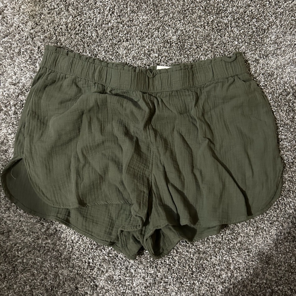 Universal Threads Olive Green Women's Shorts